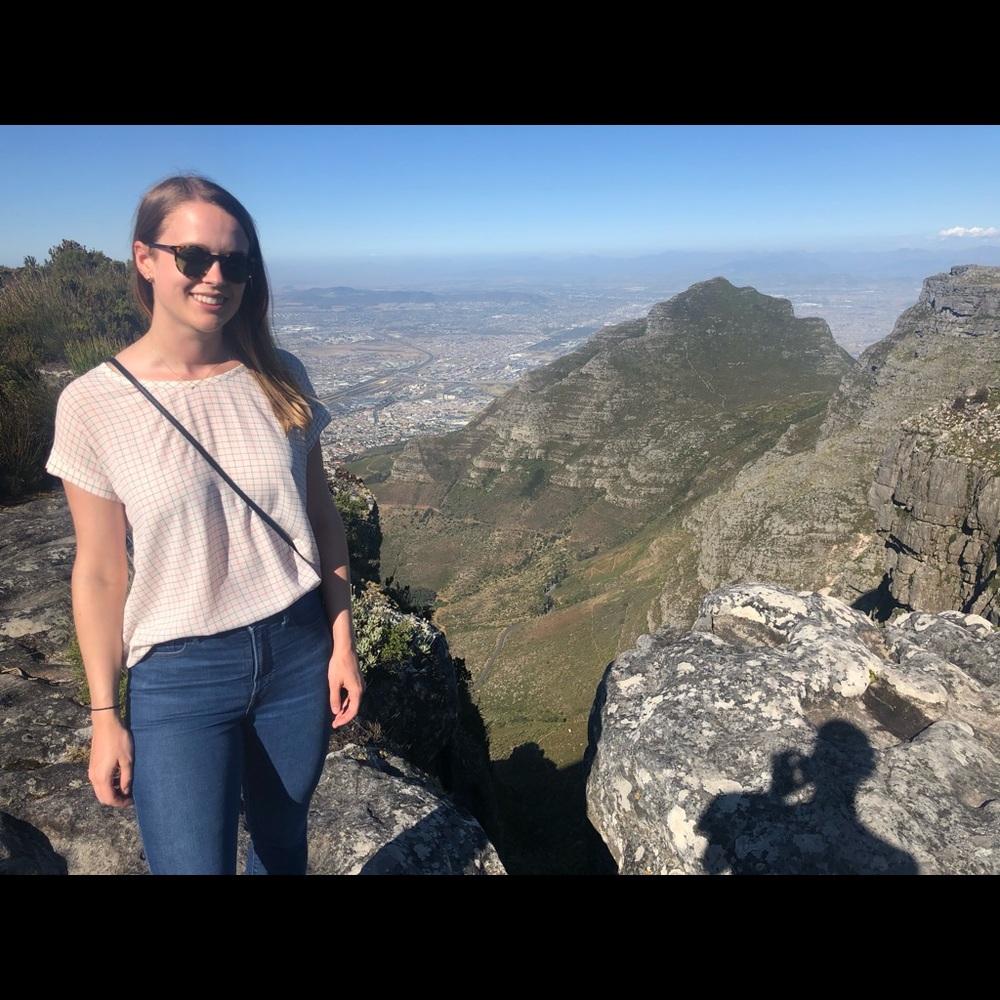 Meet your Posher, Brittney